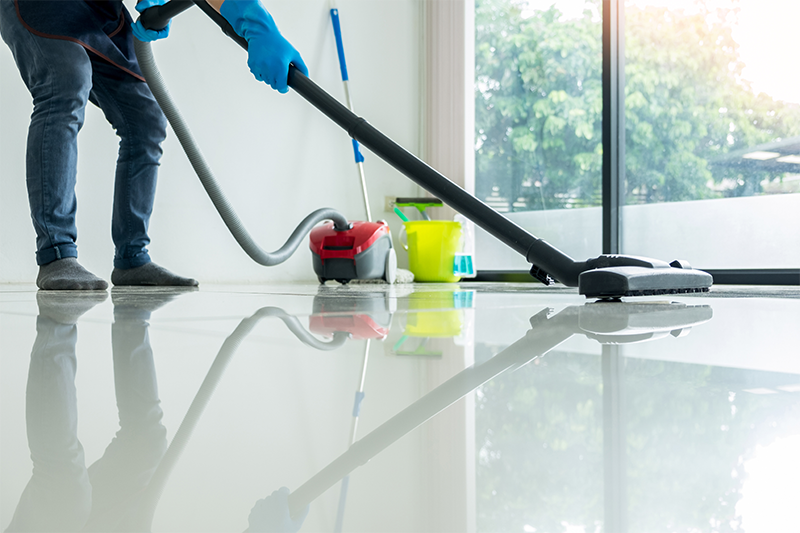 deep cleaner at work